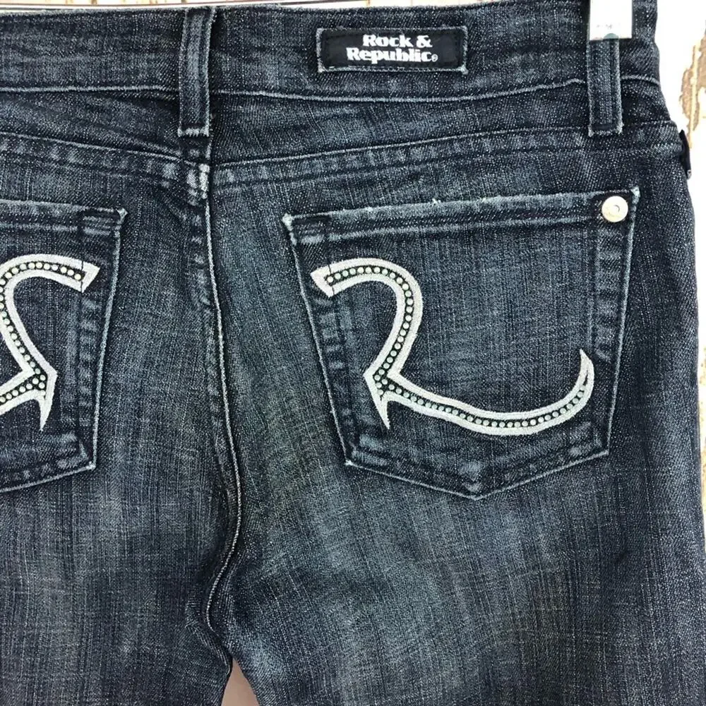 Rock & Republic, Boot Cut Dark Wash Jeans, 28. In excellent condition!